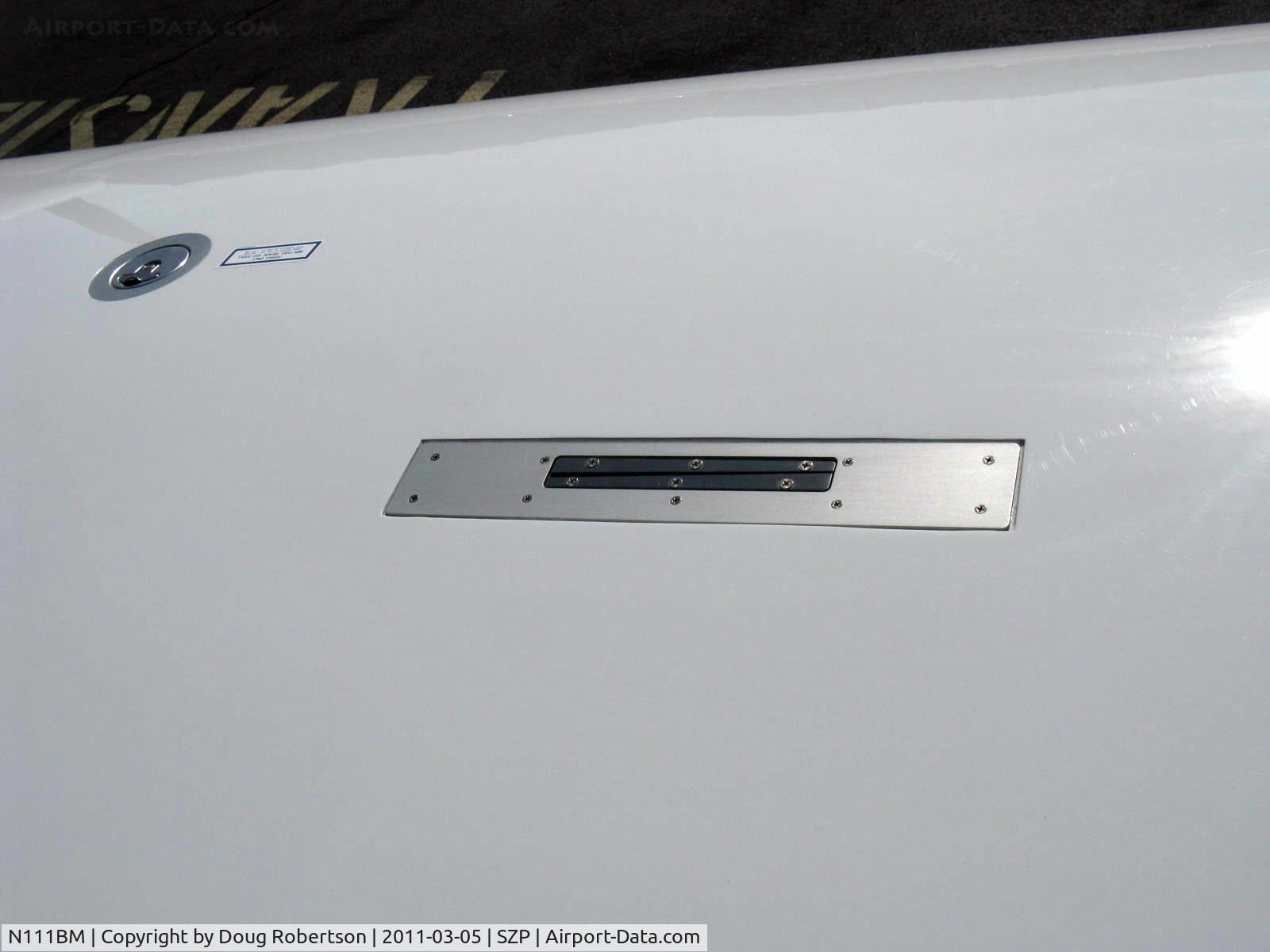 N111BM, 2006 Columbia Aircraft Mfg LC42-550FG C/N 42540, 2006 Columbia Aircraft LC42-550FG COLUMBIA 350, Continental IO-550-N 310 Hp, wing spoiler-retracted