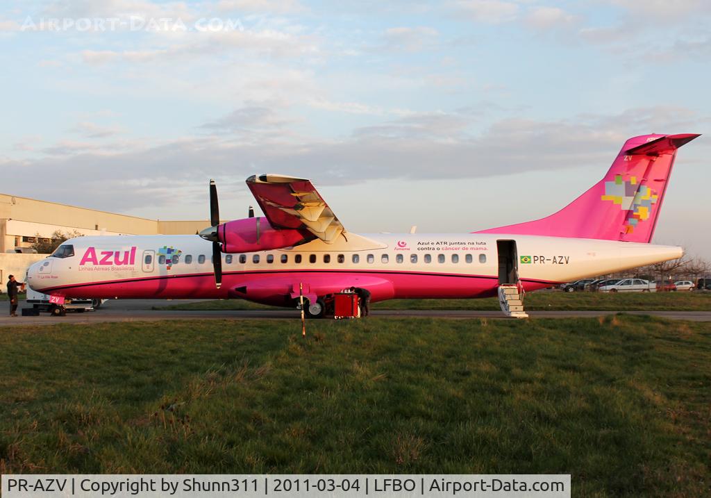 PR-AZV, 1993 ATR 72-202 C/N 396, On maintenance at Latecoere Aeroservices facility...