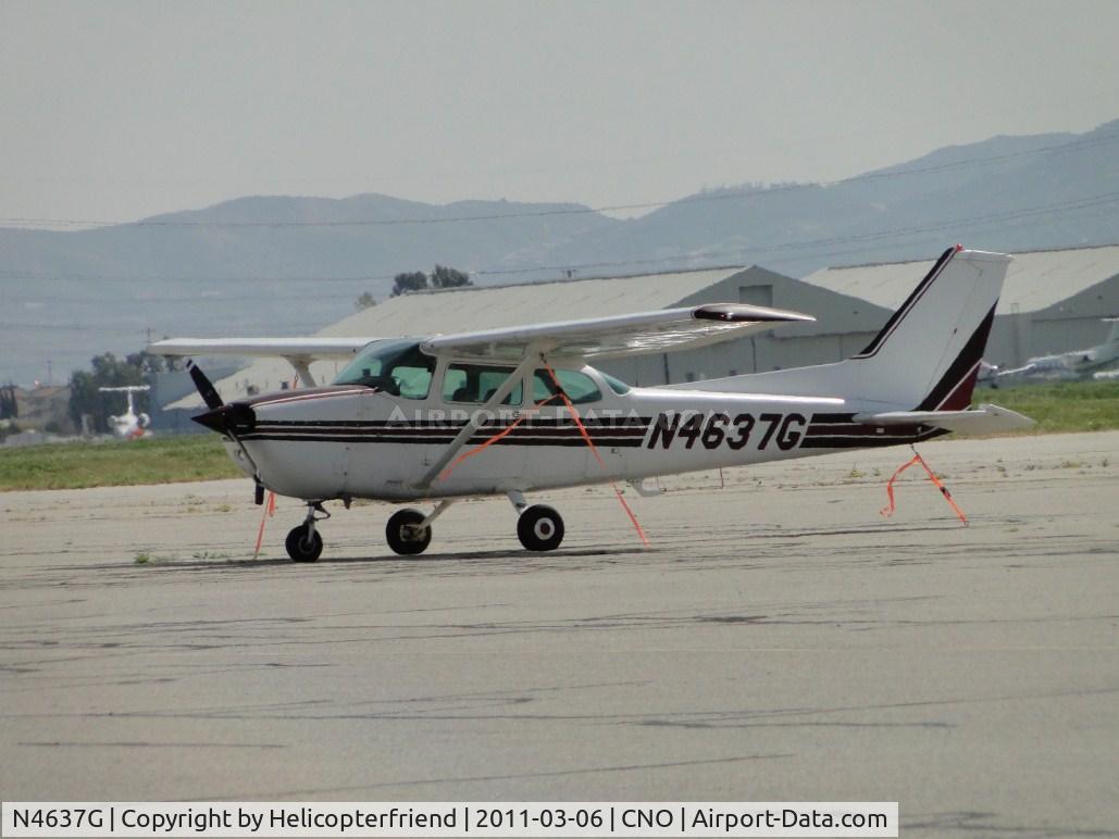N4637G, 1979 Cessna 172N C/N 17273274, Tied down and parked