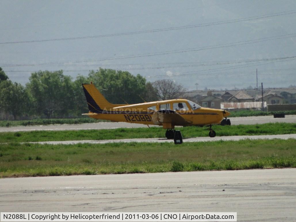 N2088L, 1978 Piper PA-28-161 Warrior C/N 28-7916240, Rolling out from just landing on runway 26R