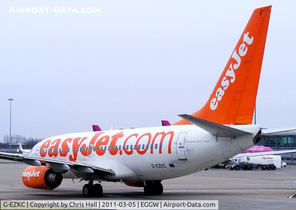 G-EZKC, 2004 Boeing 737-73V C/N 32424, easyJet
