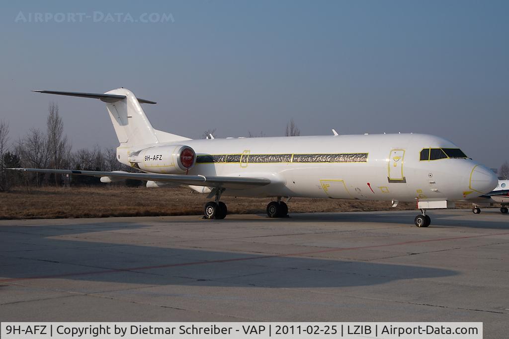 9H-AFZ, 1996 Fokker 70 (F-28-0070) C/N 11575, Fokker 70