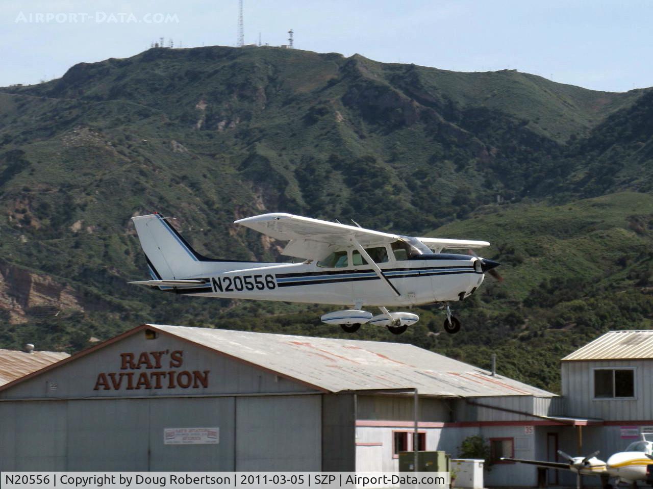 N20556, 1973 Cessna 172M C/N 17261391, 1973 Cessna 172M SKYHAWK, Lycoming O-320-E2D 150 Hp, on final Rwy 22