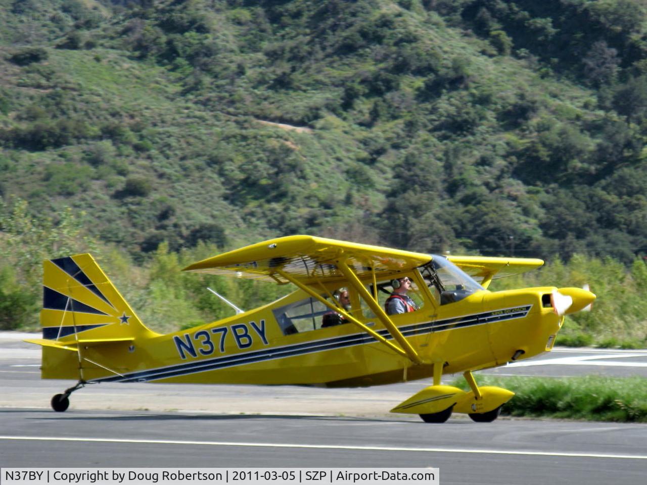 N37BY, 2004 American Champion 8KCAB Super Decathlon C/N 951-2004, 2004 American Champion 8KCAB SUPER DECATHLON, Lycoming AEIO-360 180 Hp, landing roll Rwy 22