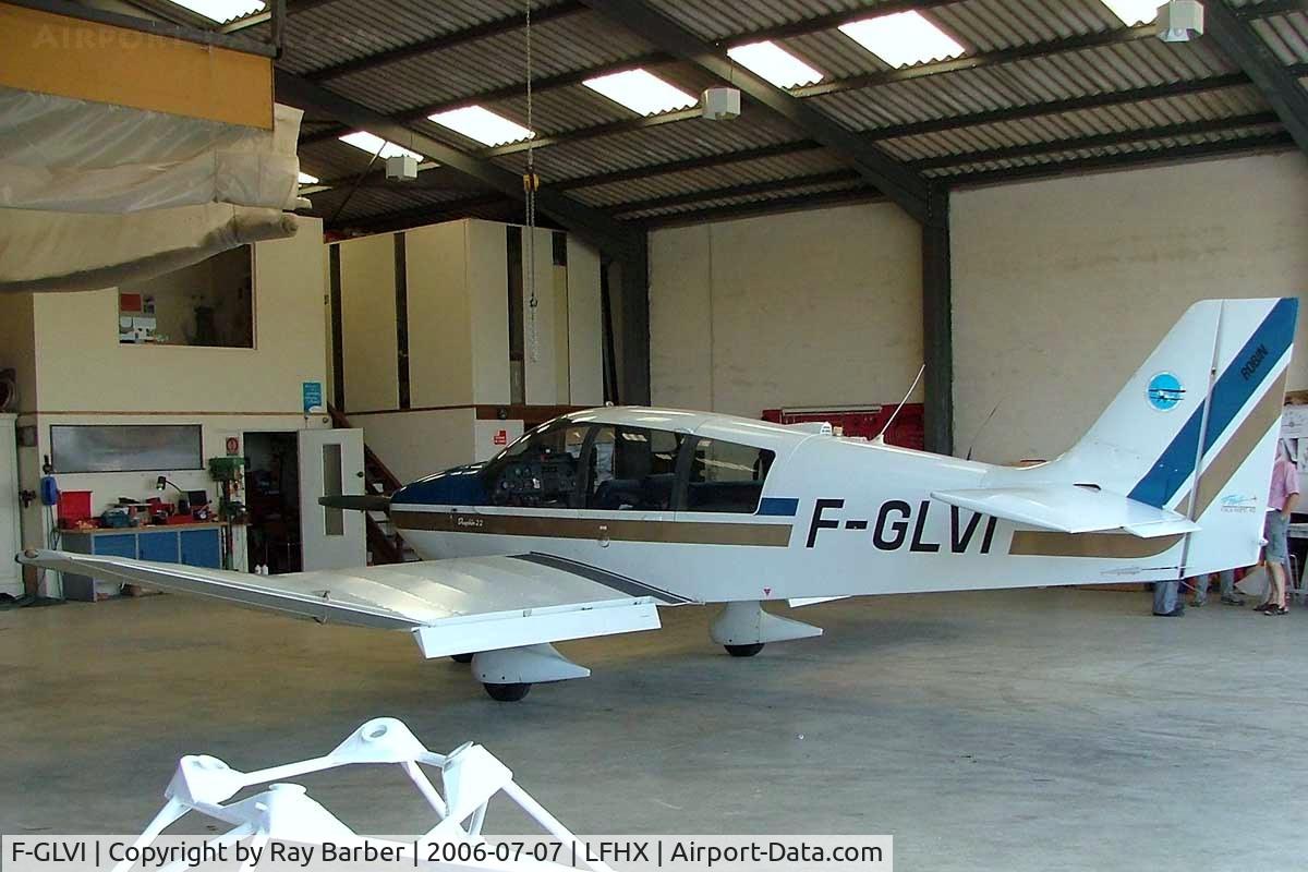 F-GLVI, Robin DR-400-120 Dauphin 2+2 C/N 2138, Robin DR.400/120 Dauphin 2+2 [2138] Lapalisse~F 07/07/2006.