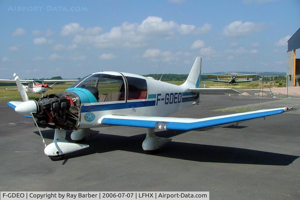 F-GDEO, Robin DR-400-120 C/N 1580, Robin DR.400/120 Dauphin 2+2 [1580] Lapalisse~F 07/07/2006.