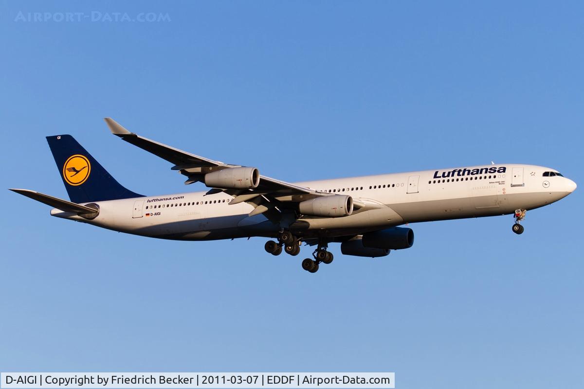 D-AIGI, 1994 Airbus A340-311 C/N 053, on final