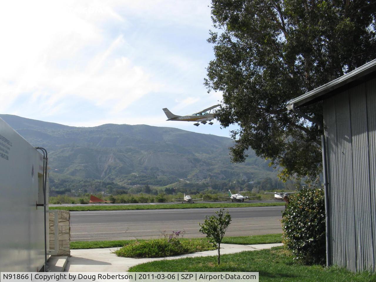 N91866, 1969 Cessna 182M Skylane C/N 18259939, 1969 Cessna 182M SKYLANE, Continental O-470-S 230 Hp, takeoff climb Rwy 22