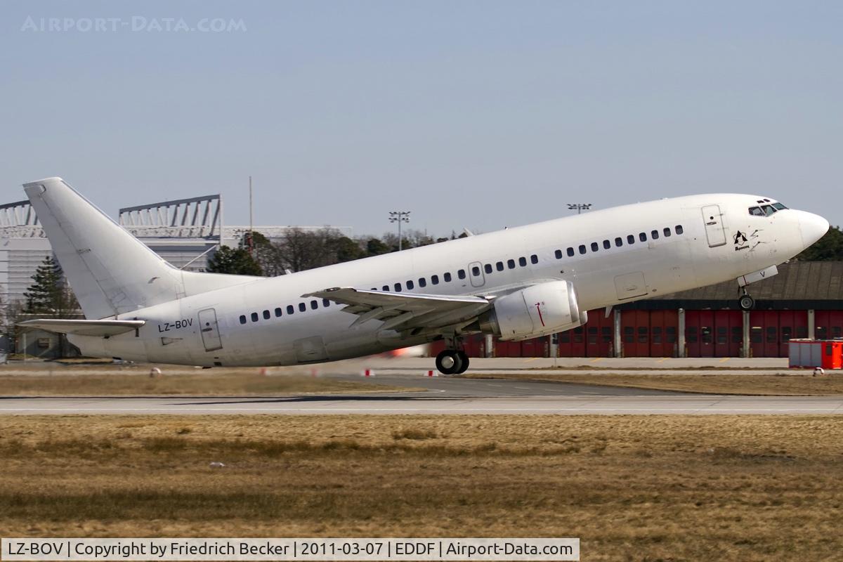 LZ-BOV, 1987 Boeing 737-330 C/N 23833, departure via RW18W