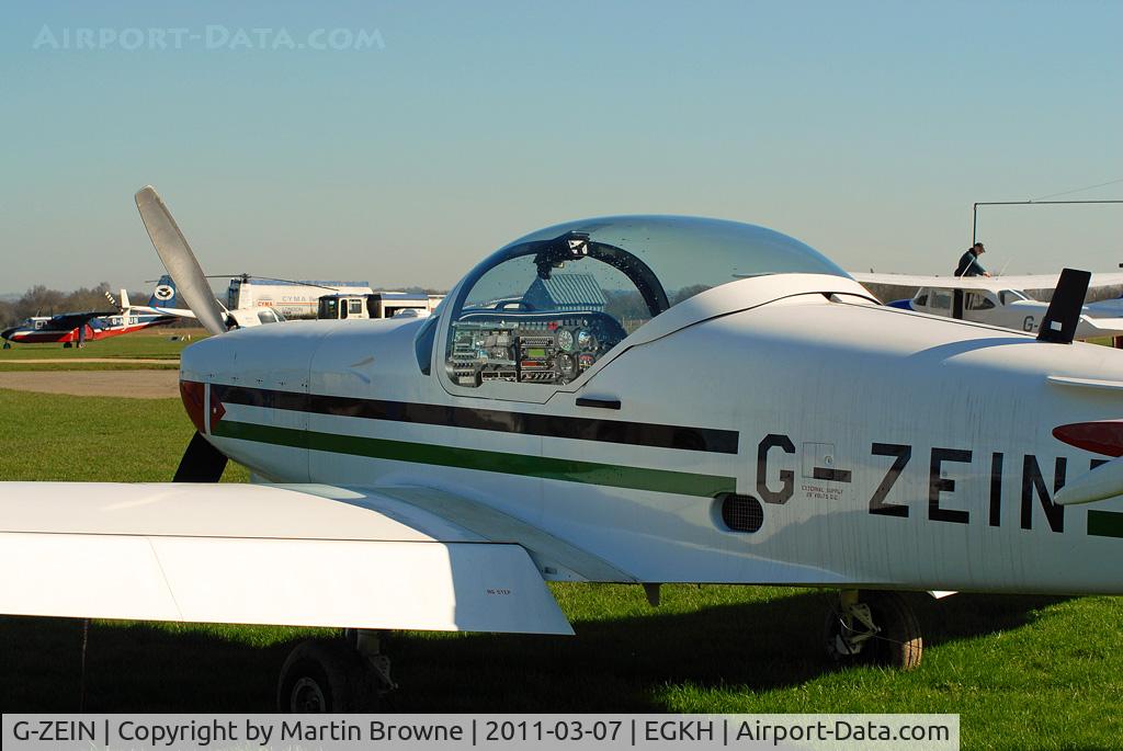 G-ZEIN, 1995 Slingsby T-67M-260 Firefly C/N 2234, Close up of the port side.