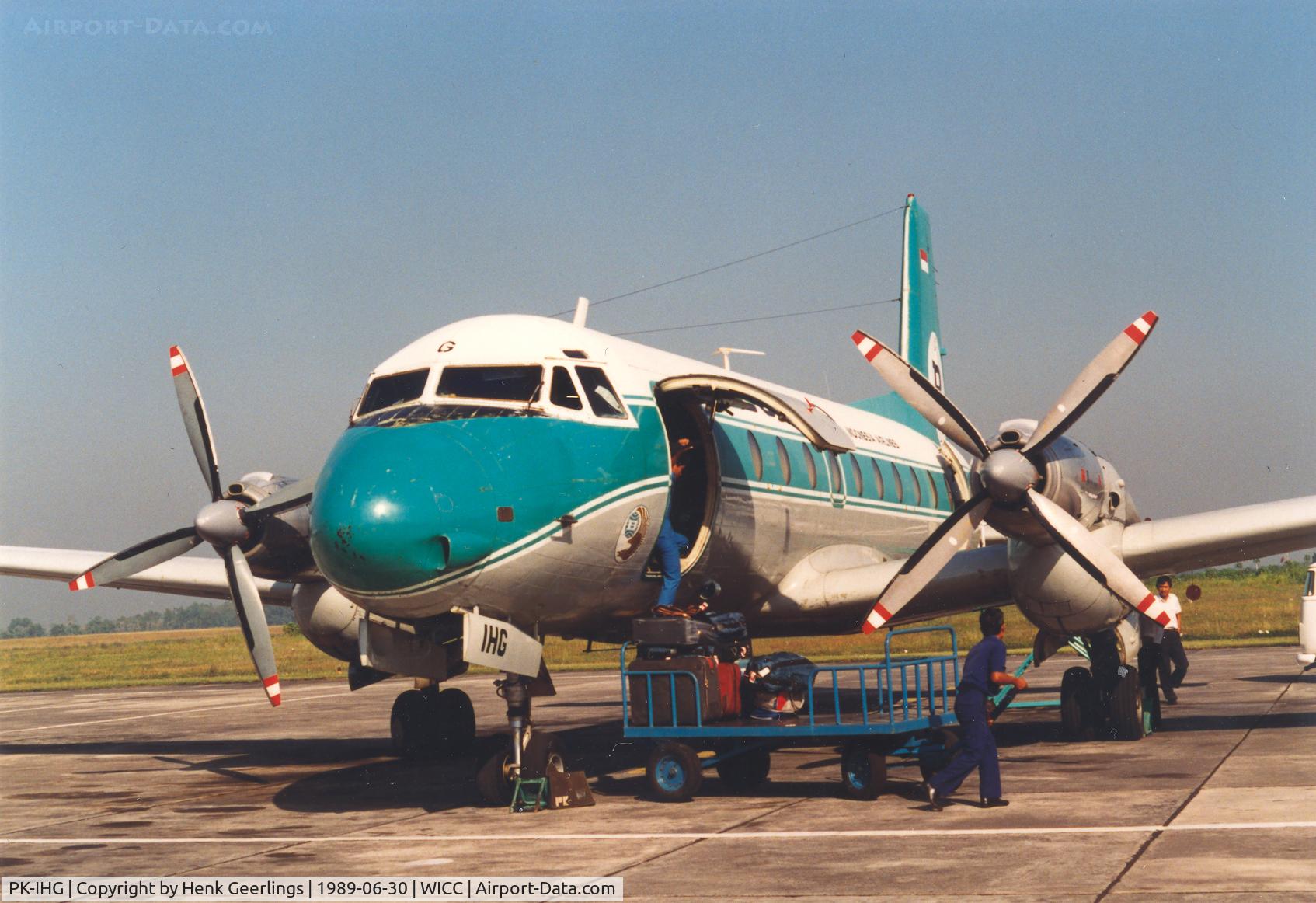 PK-IHG, 1968 Hawker Siddeley HS.748 Series 2A C/N 1627, Bouraq