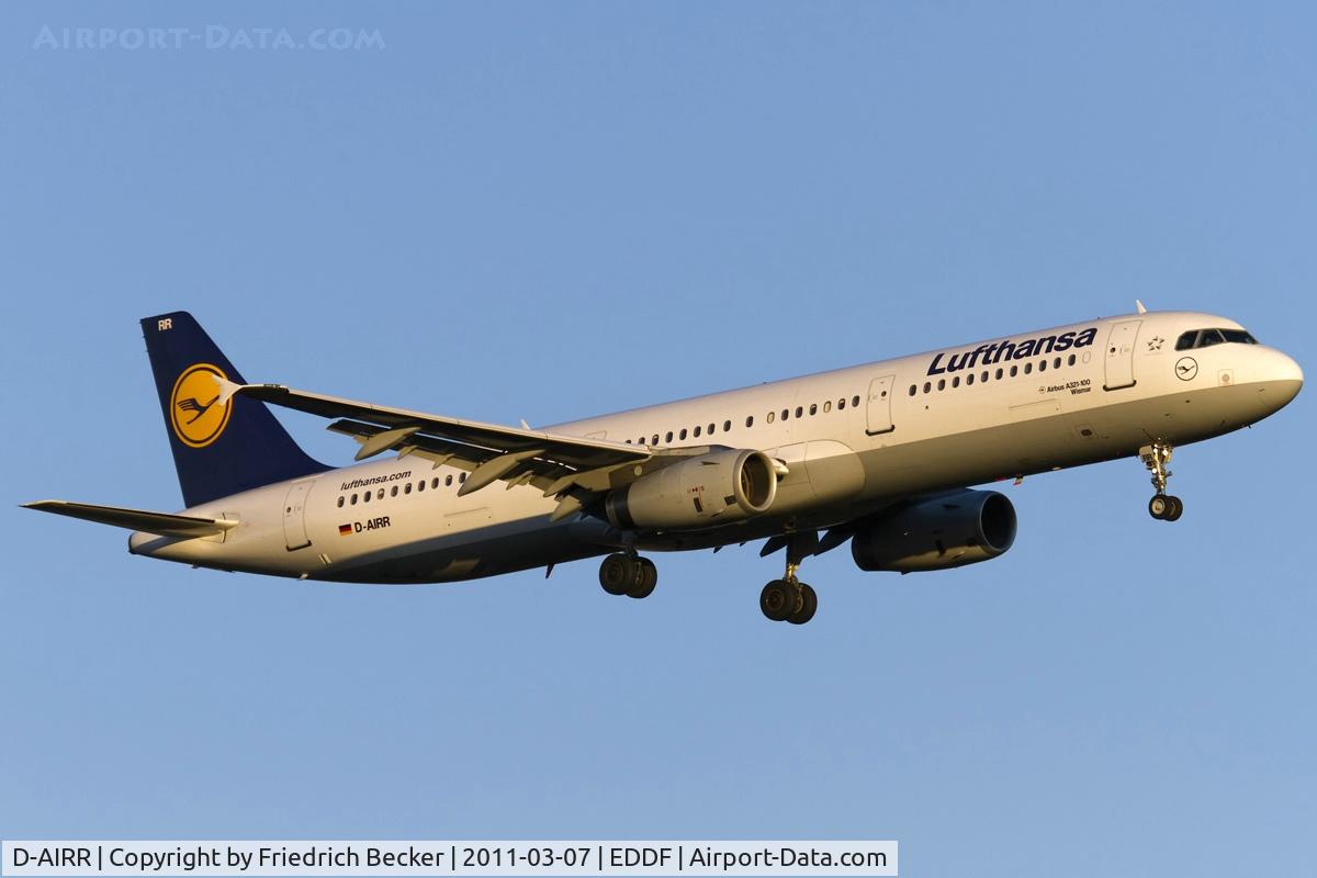 D-AIRR, 1995 Airbus A321-131 C/N 0567, on final