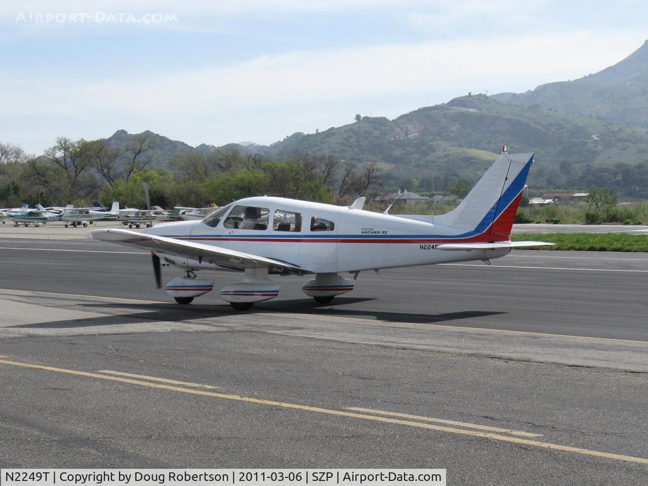 N2249T, 1979 Piper PA-28-181 Archer II C/N 28-7990318, 1979 Piper PA-28-181 ARCHER II, Lycoming O&VO-360 180 Hp, taxi