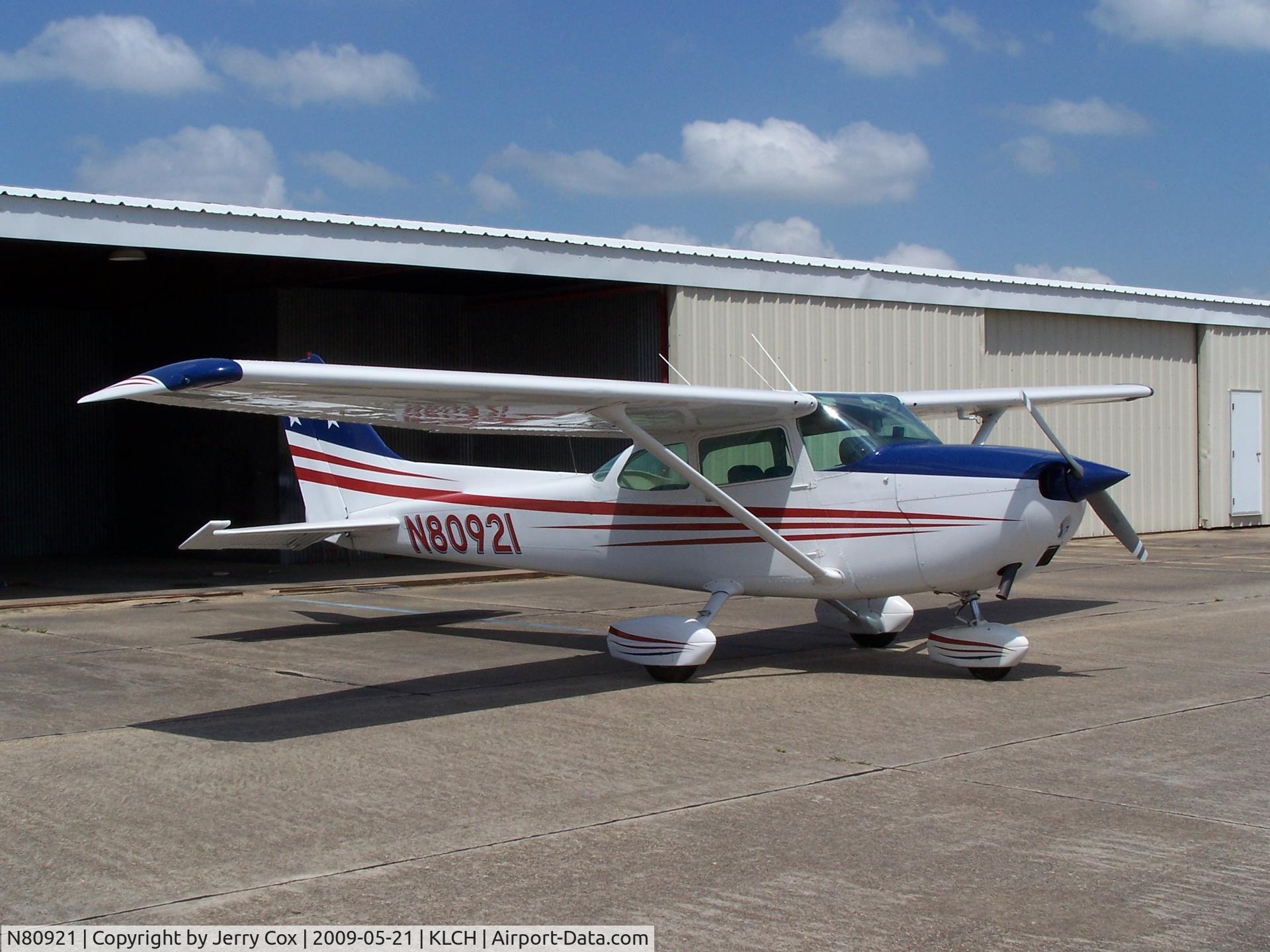 N80921, 1976 Cessna 172M C/N 17266803, Cessna 172M, Registration N80921 taken at Lake Charles Regional Airport, Lake Charles, LA.