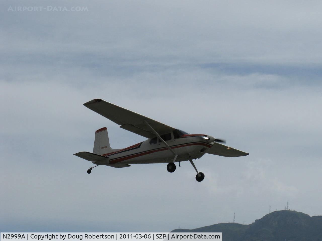 N2999A, 1953 Cessna 180 C/N 30199, 1953 Cessna 180, Continental O-470-A 225 Hp, overflight Rwy 22
