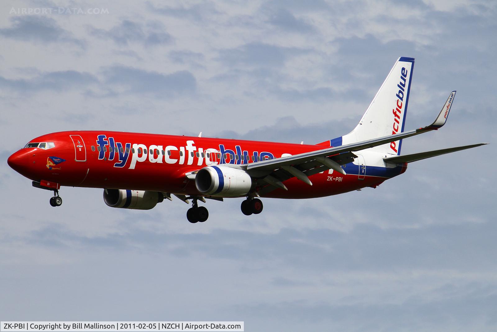 ZK-PBI, 2008 Boeing 737-8FE C/N 36605, finals to 02