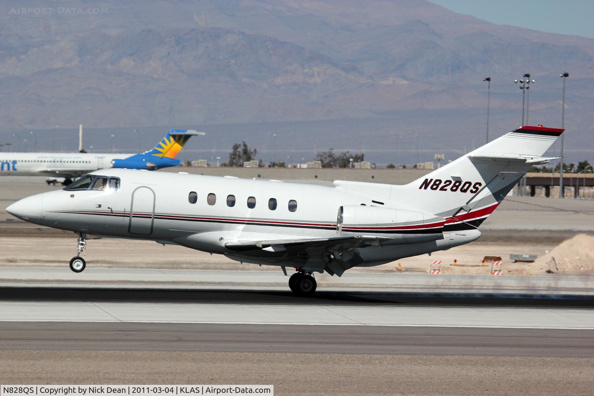 N828QS, 2001 Raytheon Hawker 800XP C/N 258528, KLAS