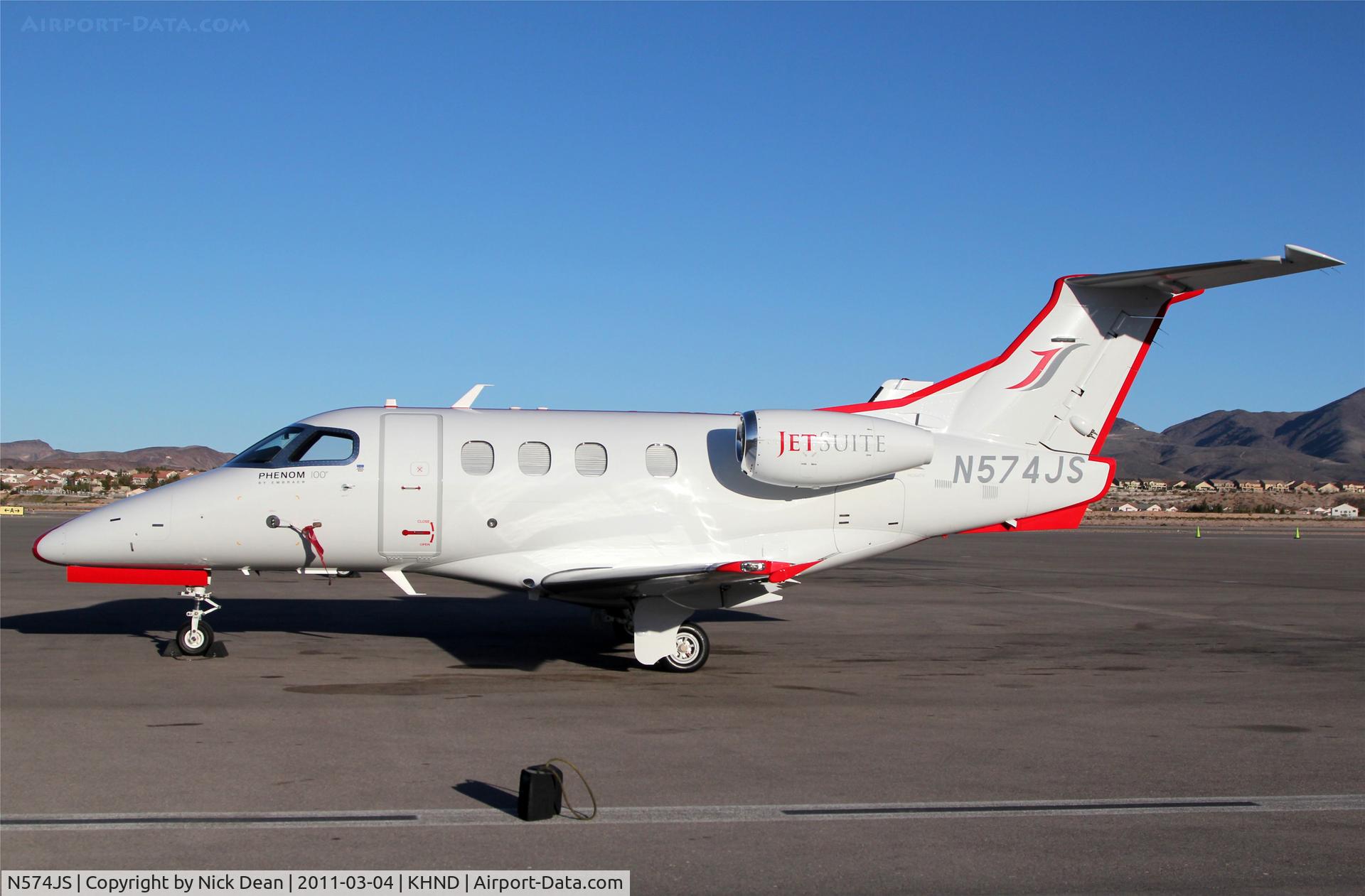 N574JS, 2009 Embraer EMB-500 Phenom 100 C/N 50000046, KHND