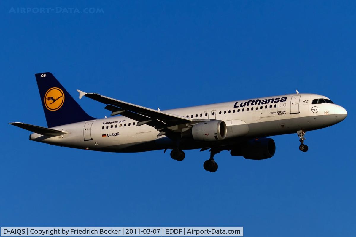 D-AIQS, 1993 Airbus A320-211 C/N 401, on final