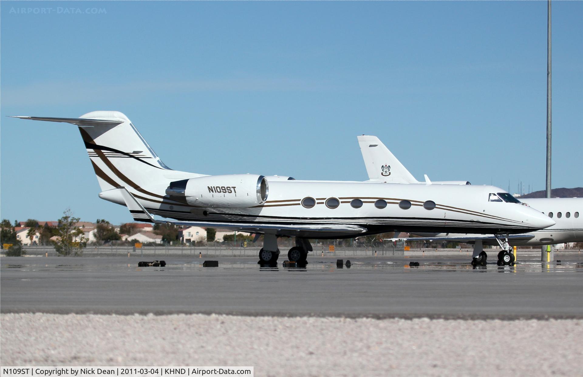 N109ST, 1990 Gulfstream Aerospace G-IV C/N 1151, KHND