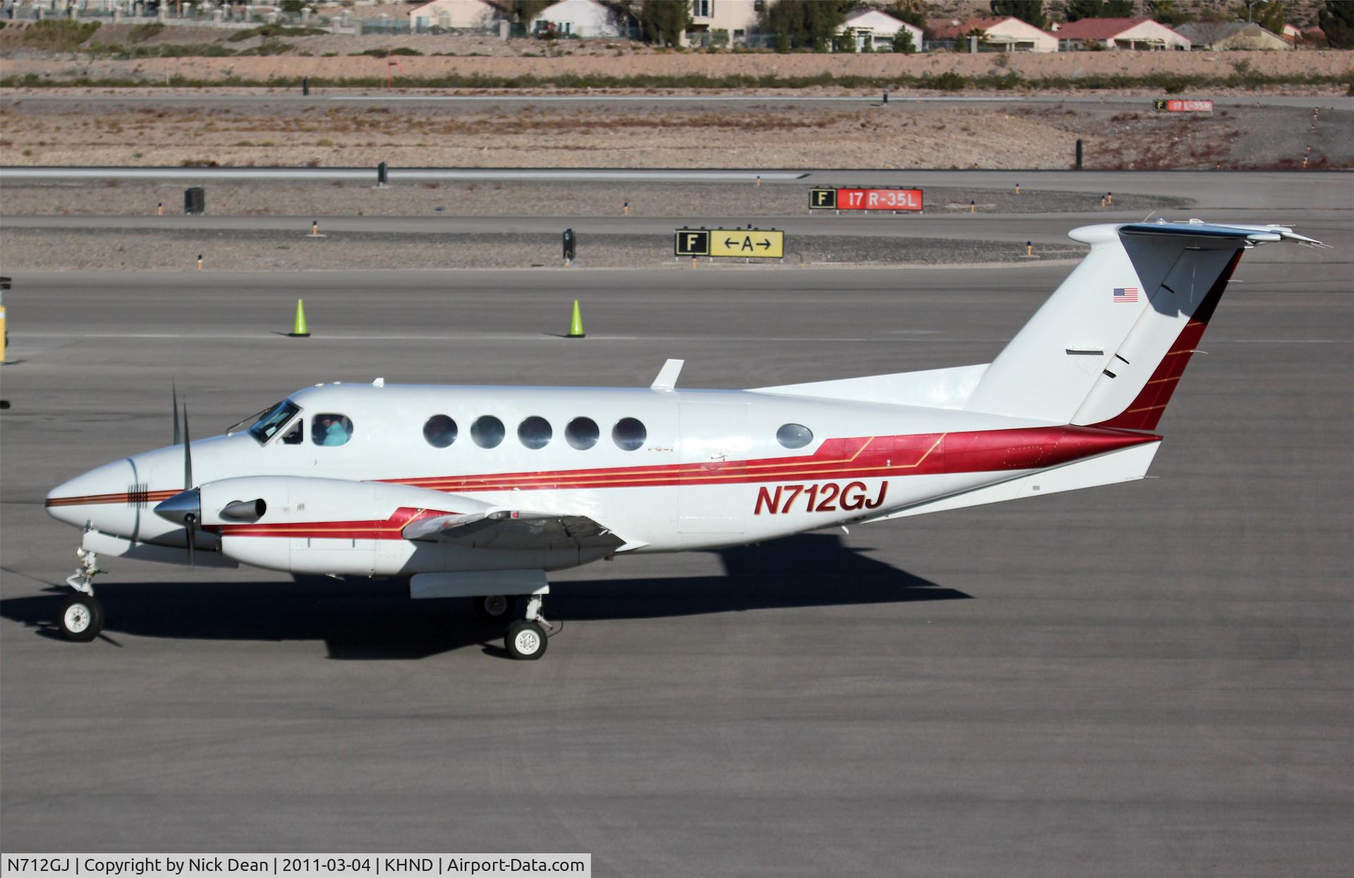 N712GJ, 1981 Beech B200 King Air King Air C/N BB-840, KHND