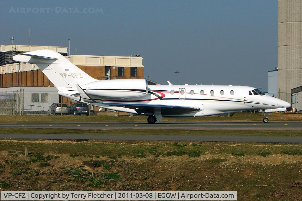 VP-CFZ, 2006 Cessna 750 Citation X Citation X C/N 750-0251, Cessna Citation 750, c/n: 0251 taxying out at Luton