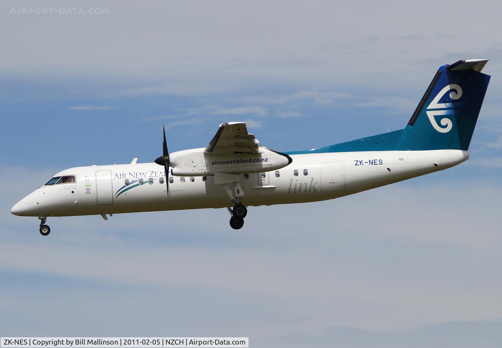 ZK-NES, 2007 De Havilland Canada DHC-8-311 Dash 8 C/N 641, finals to 02