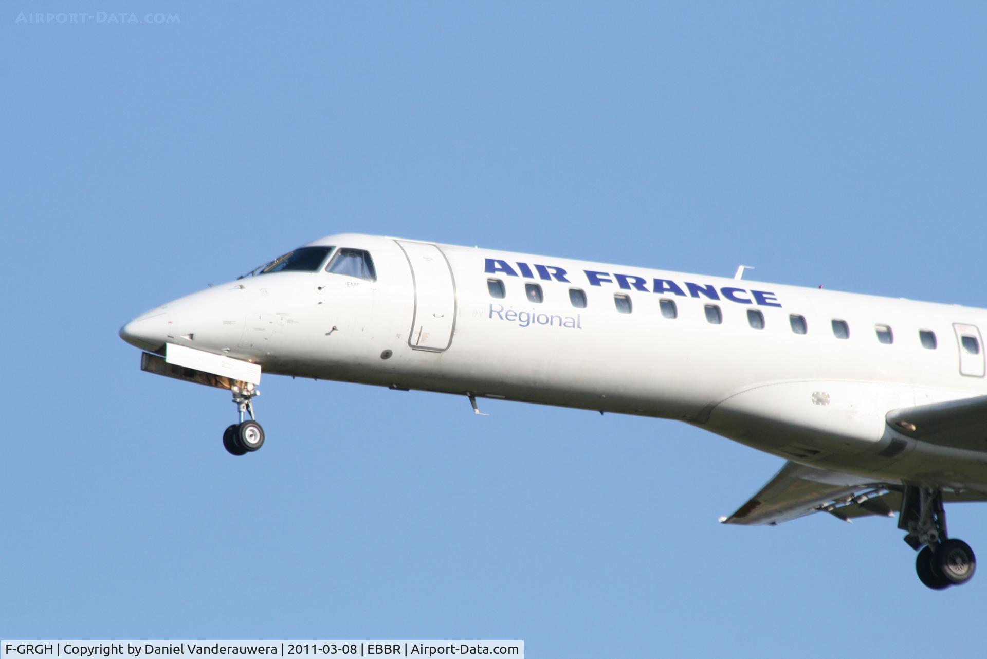 F-GRGH, 1999 Embraer EMB-145EU (ERJ-145EU) C/N 145120, Arrival of flight AF5402 to RWY 25L