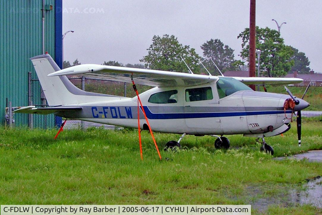 C-FDLW, 1973 Cessna T210L Turbo Centurion C/N 21059911, Cessna 210L Centurion [210-59911] St. Hubert~C 17/06/2005.