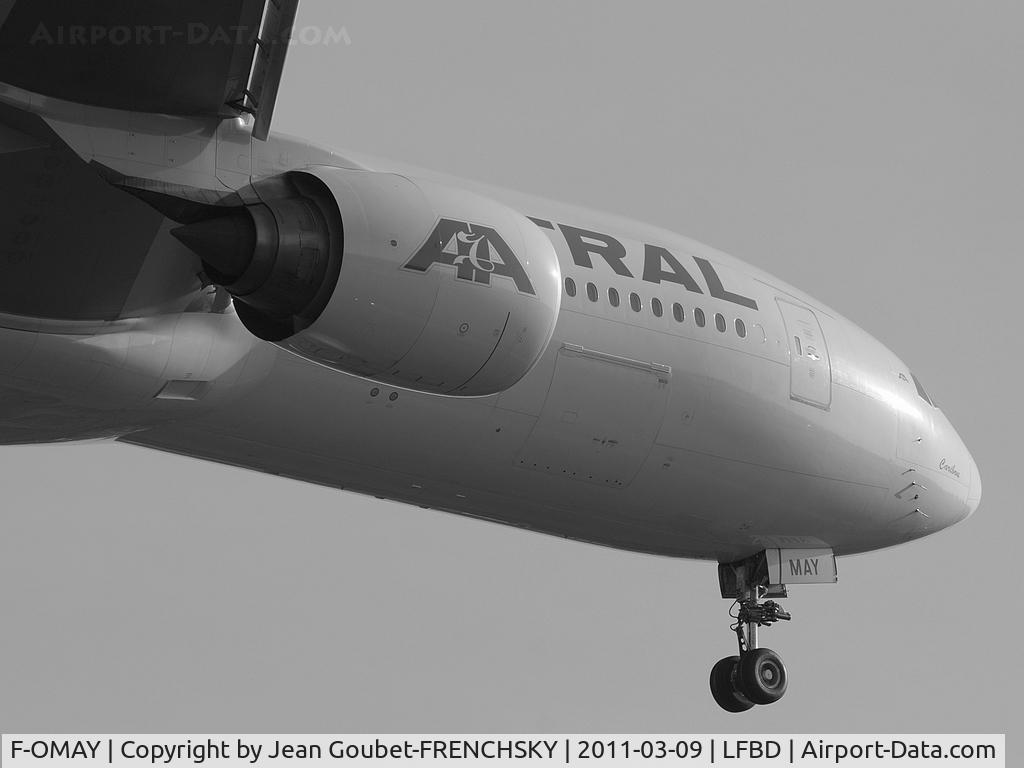 F-OMAY, 2005 Boeing 777-2Q8/ER C/N 29402, UU landing 23