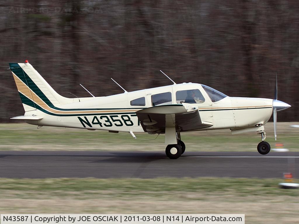 N43587, 1974 Piper PA-28R-200 C/N 28R-7435282, @ N14