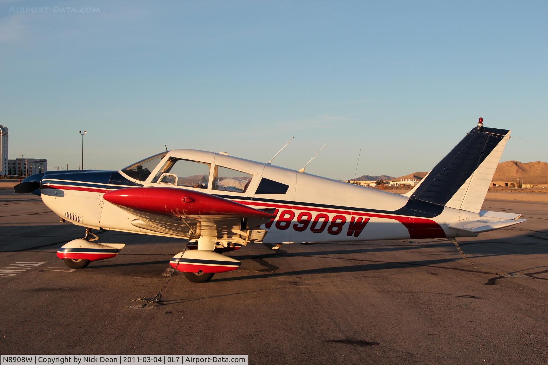 N8908W, 1964 Piper PA-28-235 Cherokee C/N 28-10475, 0L7