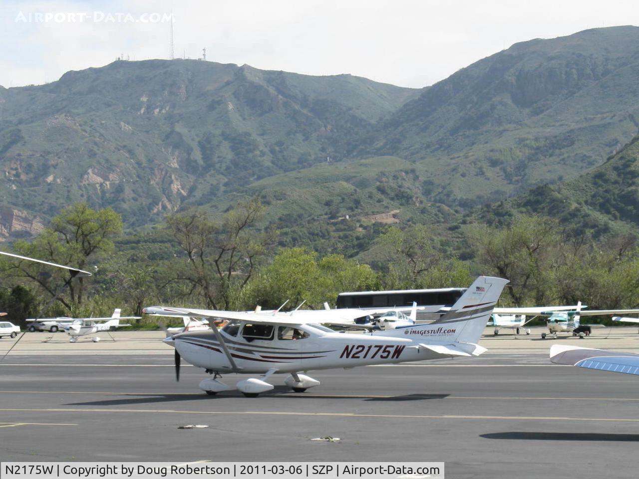 N2175W, 2005 Cessna T182T Turbo Skylane C/N T18208463, 2005 Cessna T182T Turbo SKYLANE TC, Lycoming TIO-540-AK1A 235 Hp, taxi