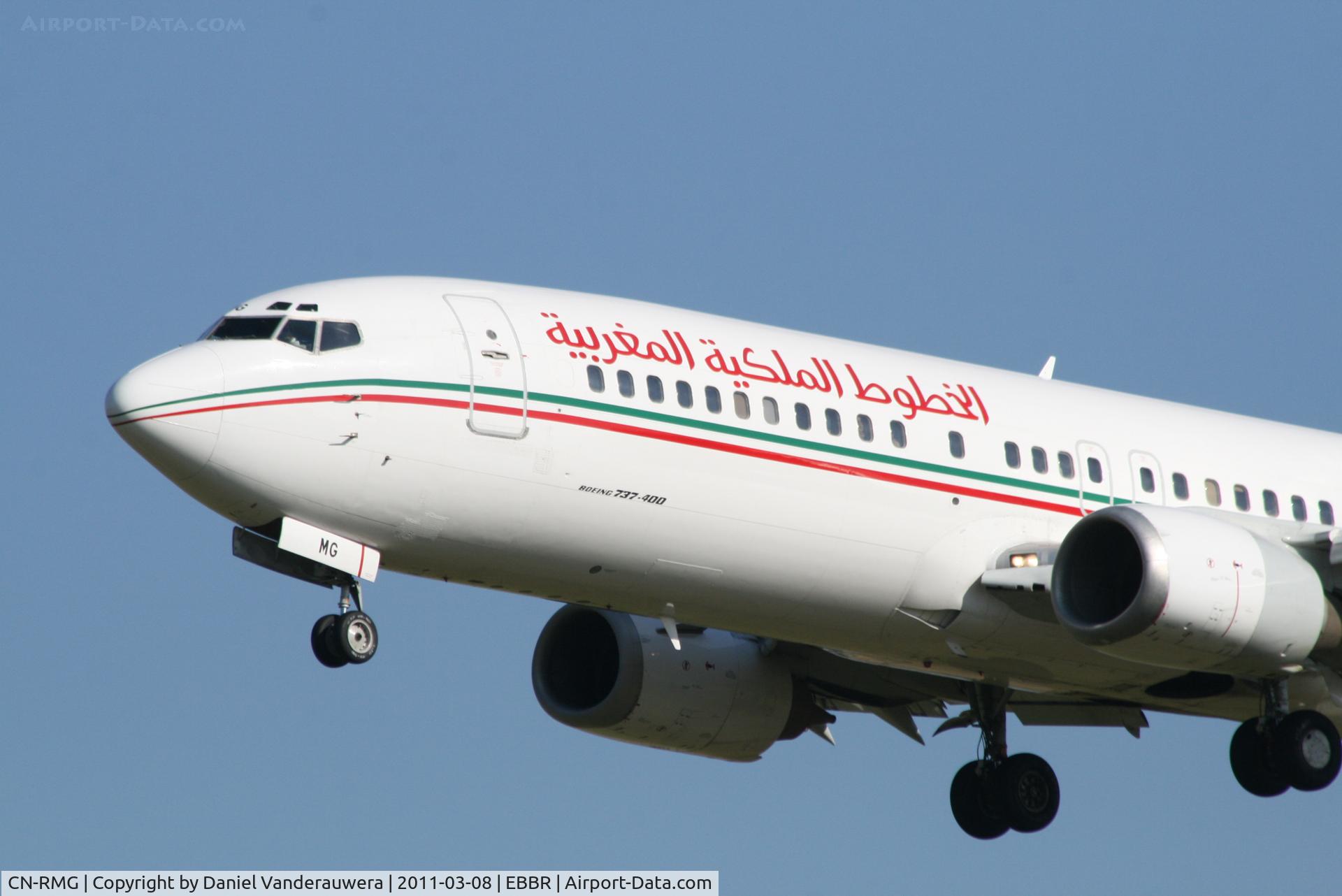 CN-RMG, 1990 Boeing 737-4B6 C/N 24808-1888, Arrival of flight AT682 to RW25L