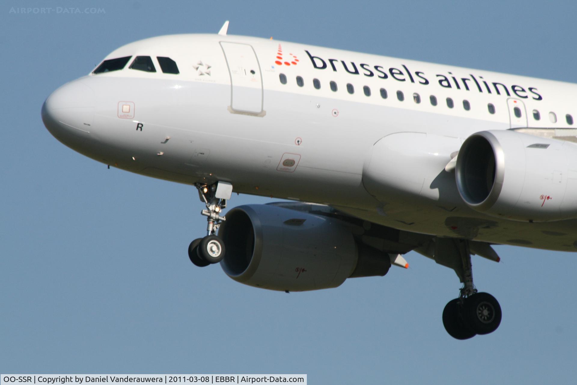 OO-SSR, 2010 Airbus A319-112 C/N 4275, Arrival of flight SN2902 to RWY 25L