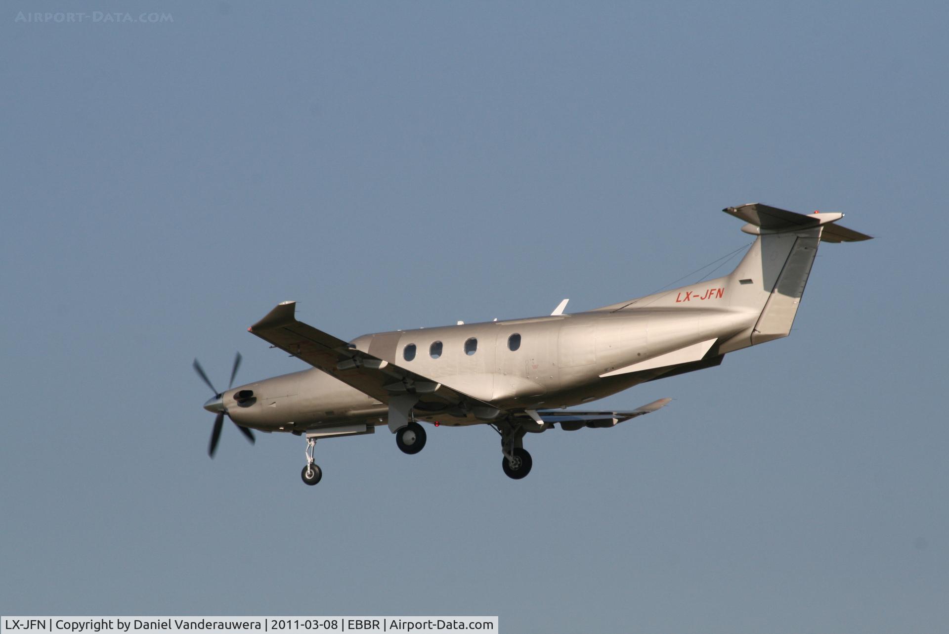 LX-JFN, 2007 Pilatus PC-12/47 C/N 855, Descending to RWY 25L