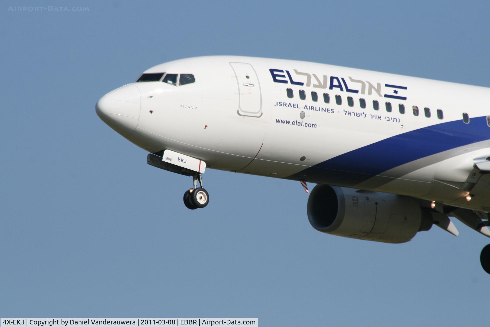 4X-EKJ, 2009 Boeing 737-85P C/N 35486, Arrival of flight LY331 to RWY 25L