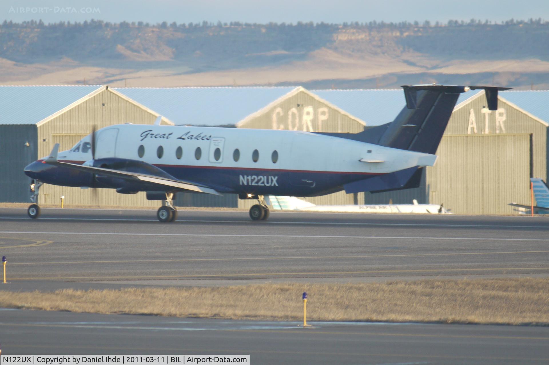 N122UX, 1994 Beech 1900D C/N UE-122, Great Lakes Aviation Beech 1900 arrives at BIL