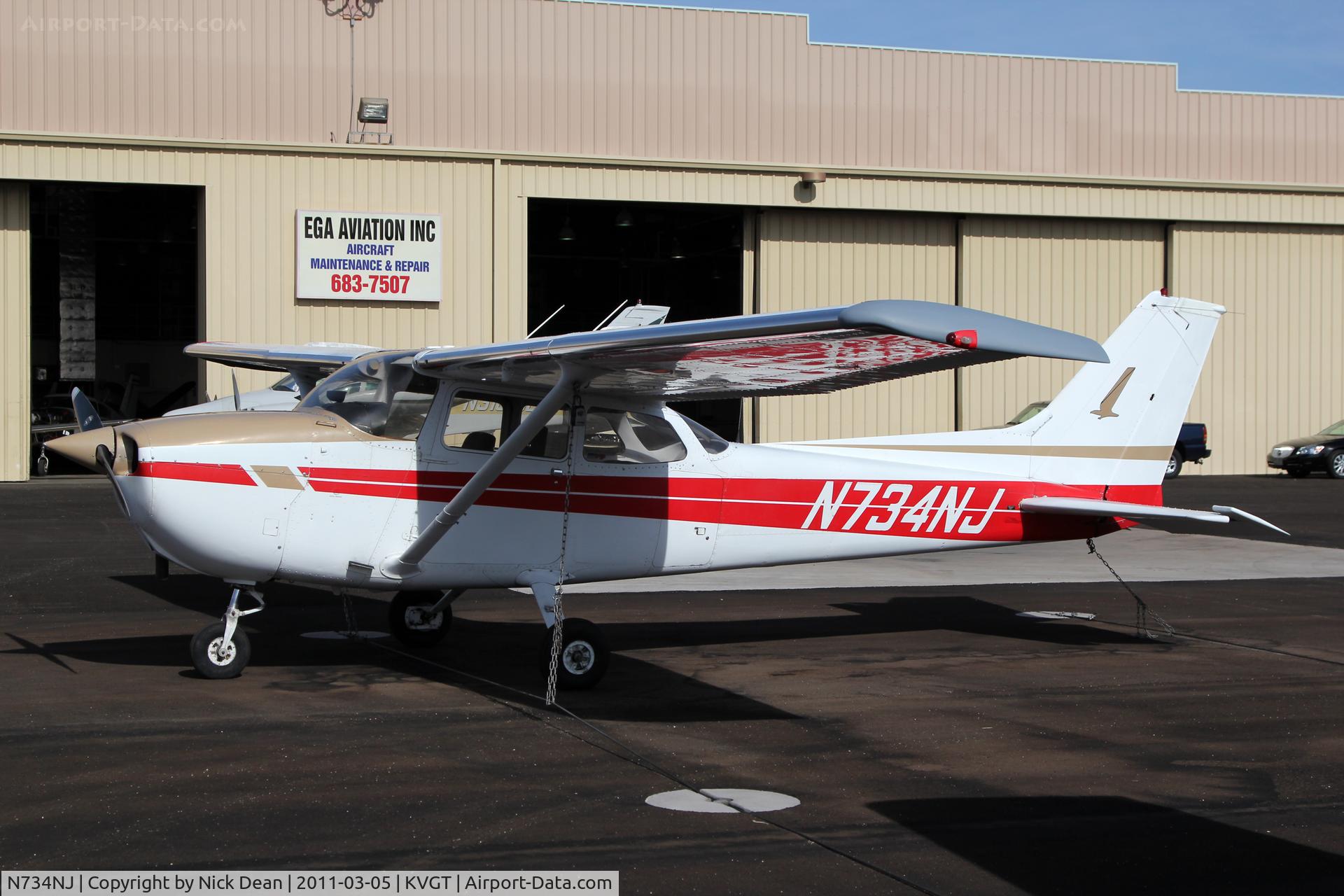 N734NJ, 1977 Cessna 172N C/N 17268981, KVGT