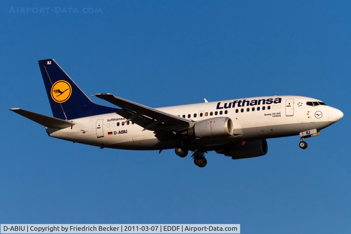 D-ABIU, 1991 Boeing 737-530 C/N 24944, on final