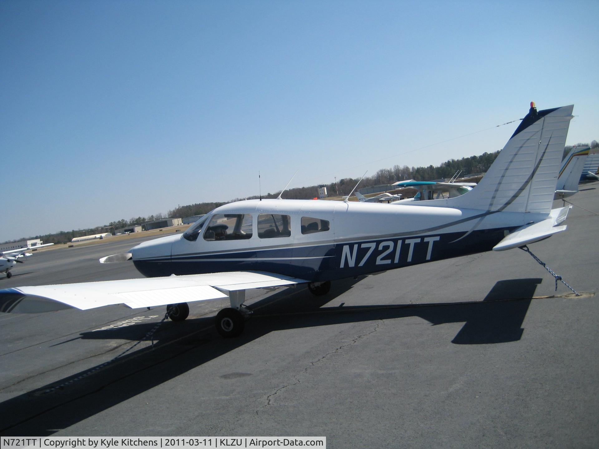N721TT, Piper PA-28-180 C/N 28-7505093, N721TT @ KLZU
