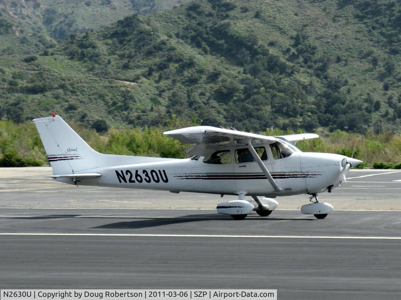 N2630U, 1998 Cessna 172R C/N 17280568, 1998 Cessna 172R SKYHAWK, Lycoming IO-360-L2A 160 Hp, landing roll Rwy 22