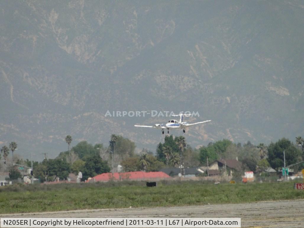 N205ER, 1979 Piper PA-44-180 Seminole C/N 44-7995320, On final after flying the pattern