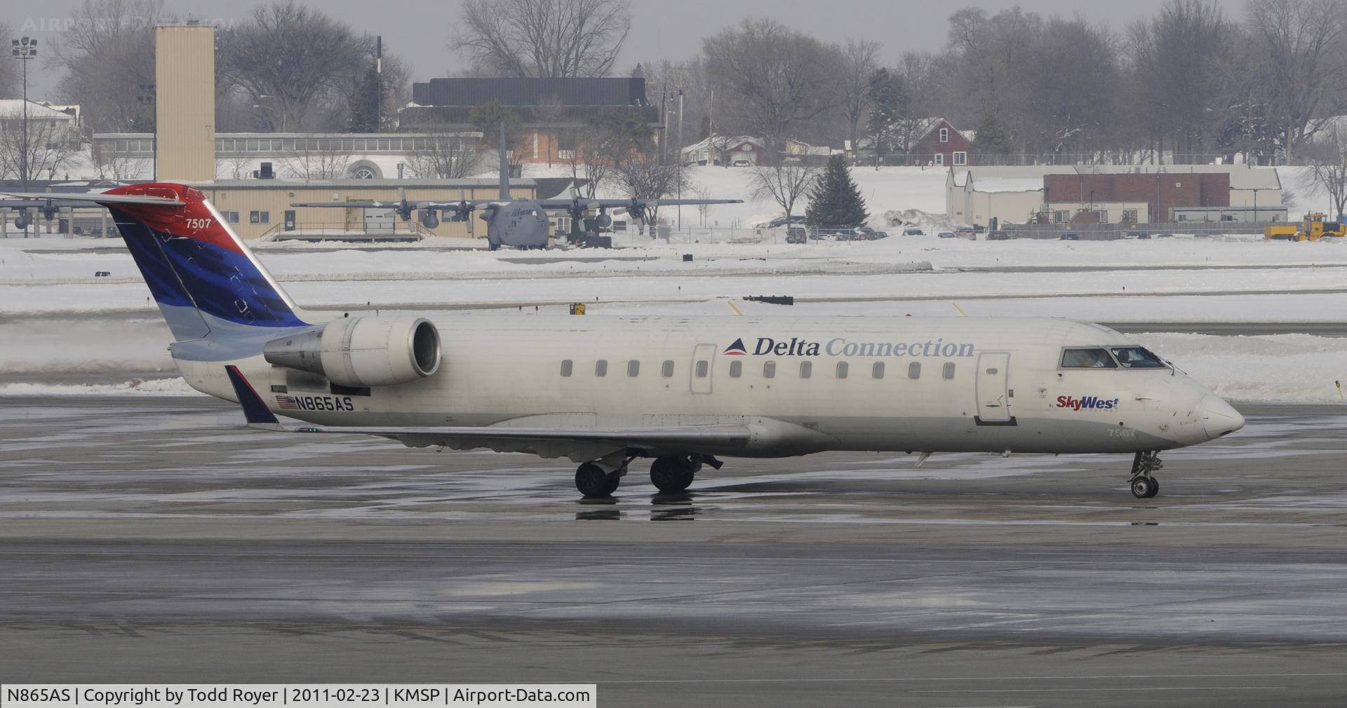 N865AS, 2001 Bombardier CRJ-200ER (CL-600-2B19) C/N 7507, Delta