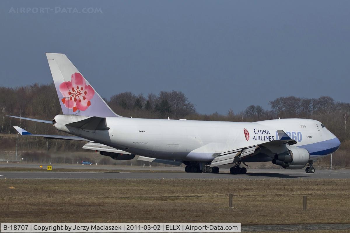 B-18707, 2001 Boeing 747-409F/SCD C/N 30764, B-18707_
Boeing 747-409F
