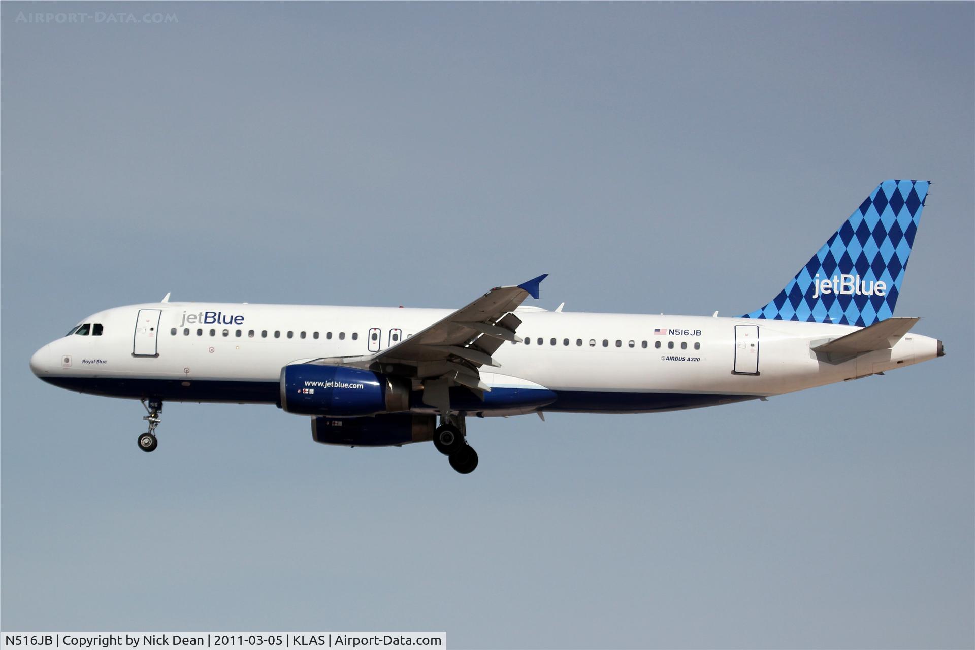 N516JB, 2000 Airbus A320-232 C/N 1302, KLAS
