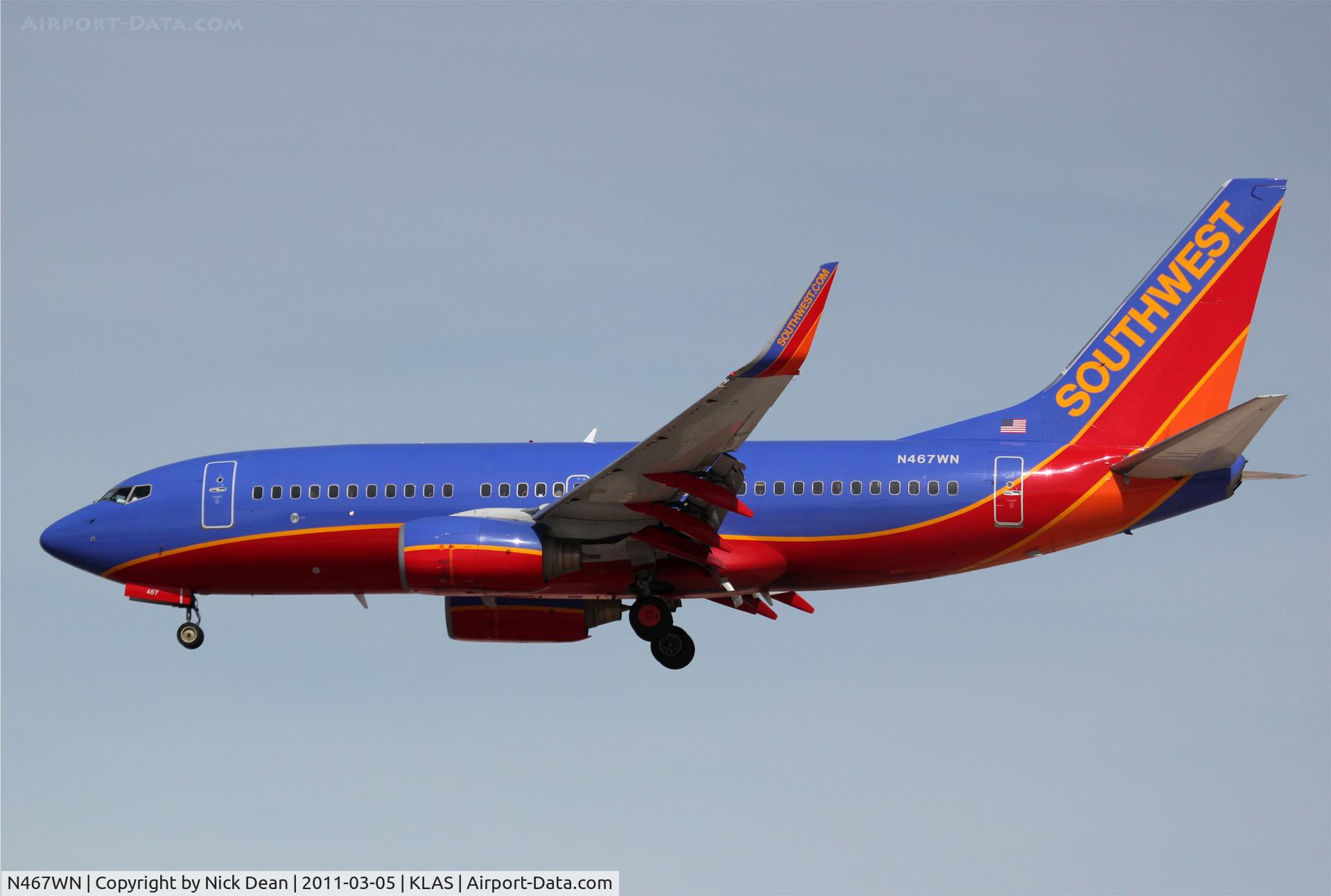 N467WN, 2004 Boeing 737-7H4 C/N 33830, KLAS