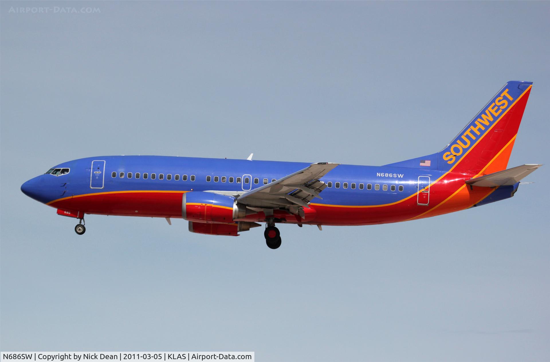 N686SW, 1985 Boeing 737-317 C/N 23175, KLAS