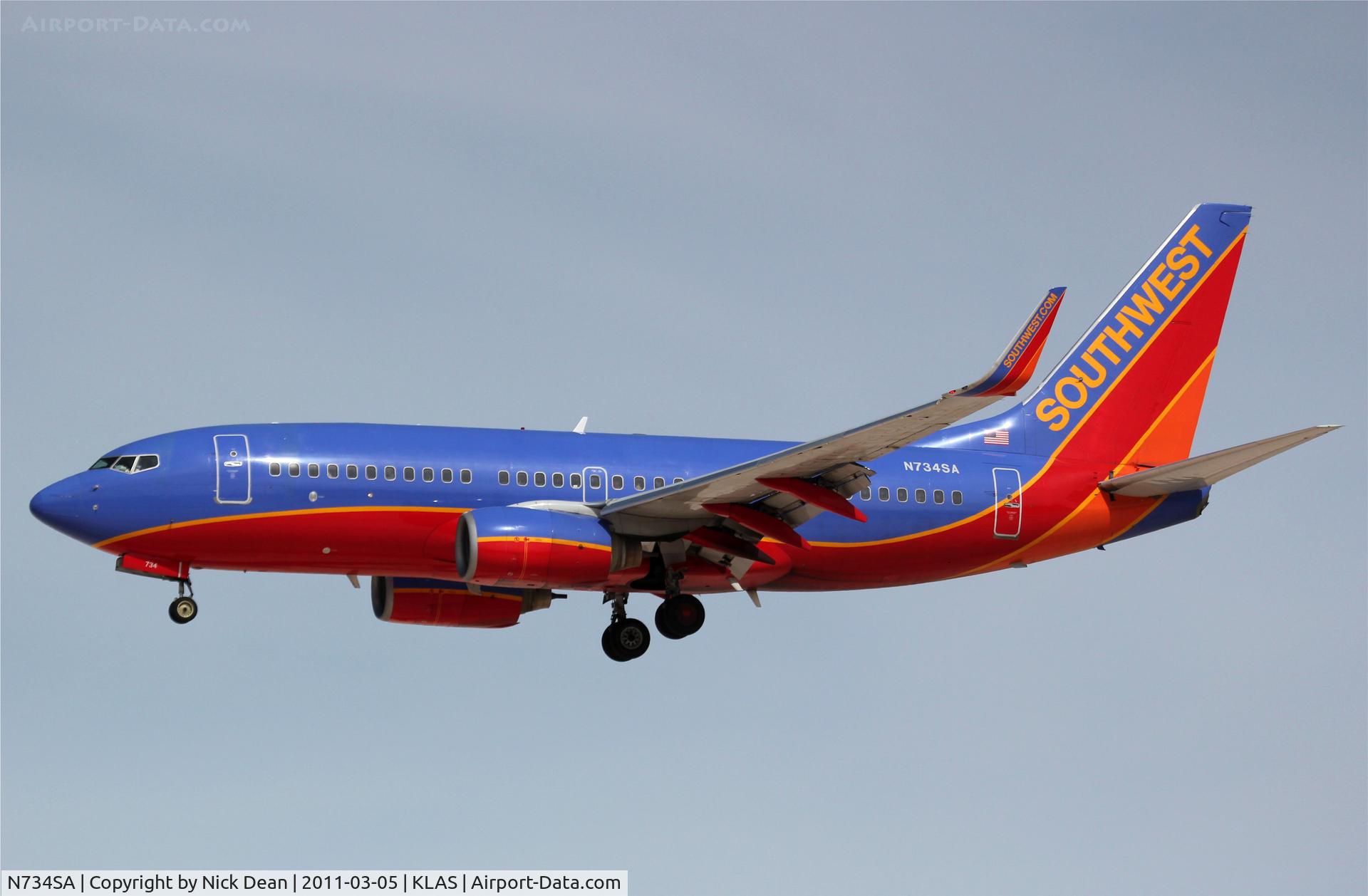 N734SA, 1999 Boeing 737-7H4 C/N 27866, KLAS