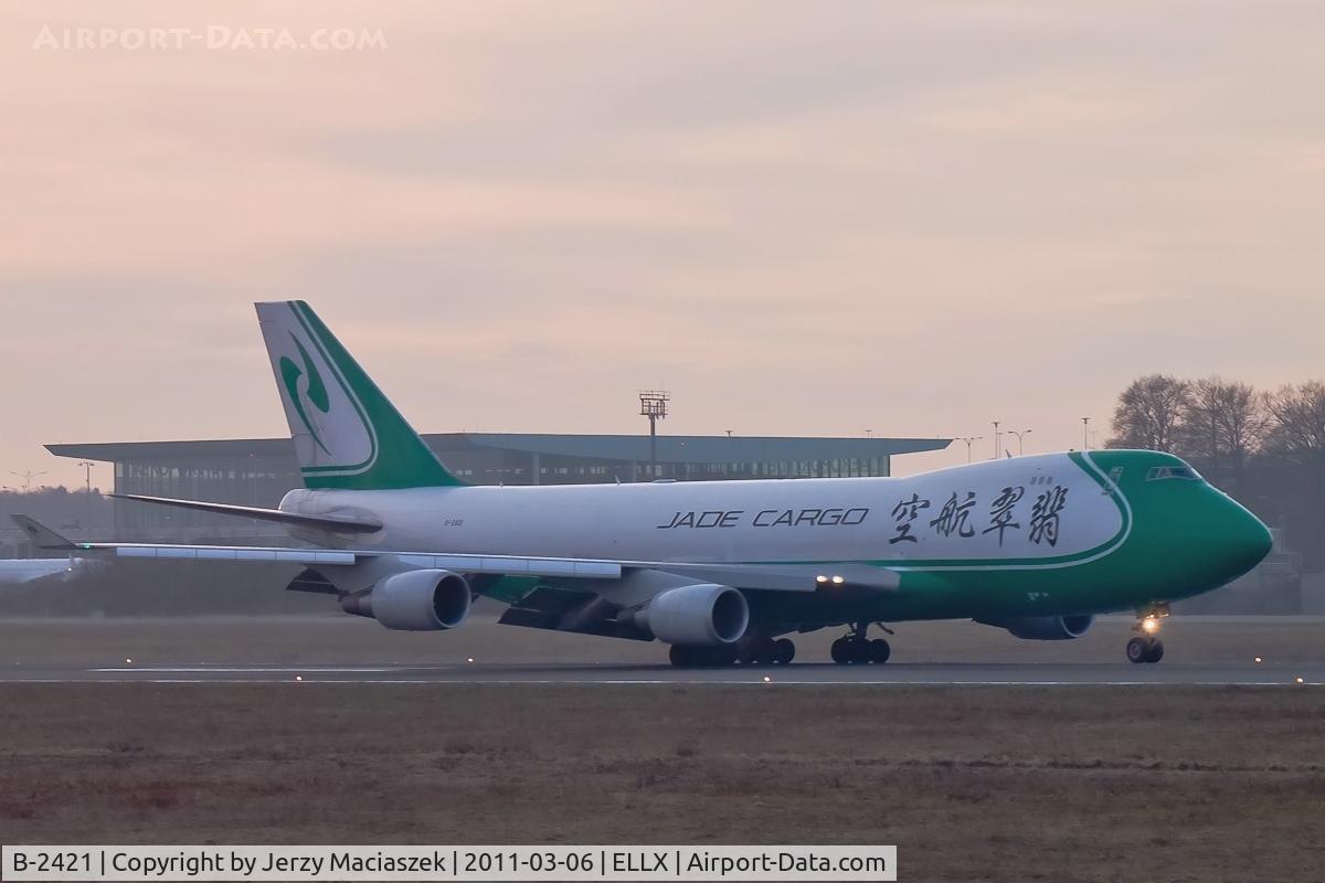B-2421, 2007 Boeing 747-4EVF/ER/SCD C/N 35169, B-2421_
Boeing 747-4EV(ER)(F)(SCD),